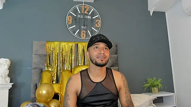 Robin_Rief live cam on StripChat