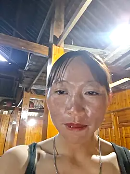 tcm-cute live cam on StripChat