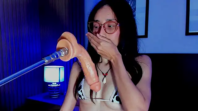 doll_bella_ webcam
