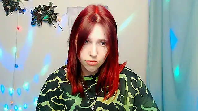 GuessMe___ live cam on StripChat