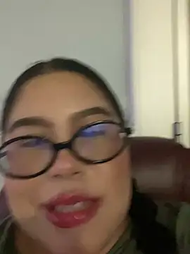 Mia_Carters webcam