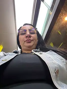 Abril_Luv webcam