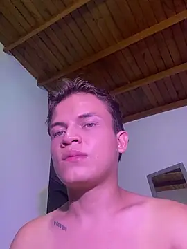_Leo_Boy webcam