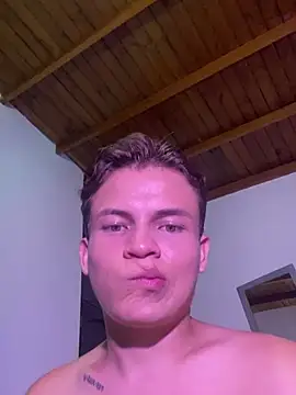 _Leo_Boy webcam