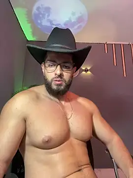 magnumchris live cam on StripChat