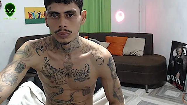 alpha_zom