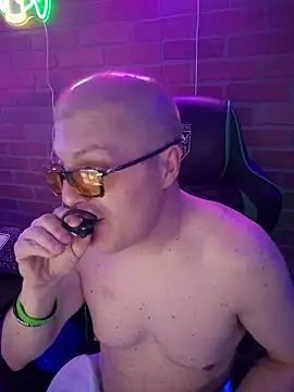 chronic_vibez - Chronic_vibez's free webcam - UK Sex Cams