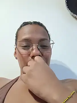 lia_mariana webcam