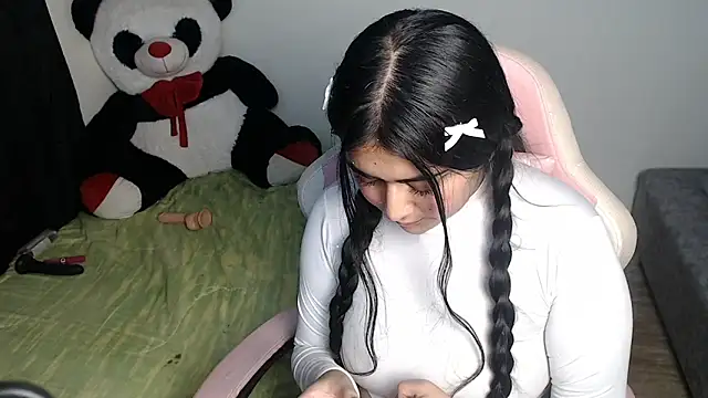 sophiadaza666 - Sophiadaza666's free webcam - UK Sex Cams