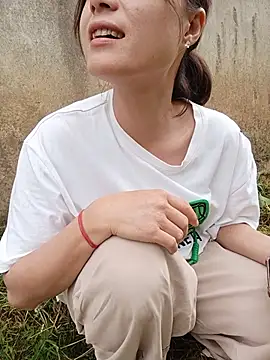 Linda-yiyi webcam