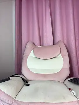 Im_emiliee webcam
