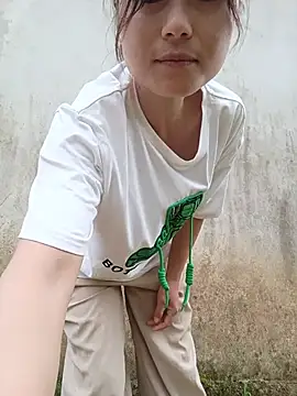Linda-yiyi webcam