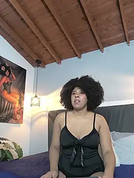 EmmilyBrant live cam on StripChat