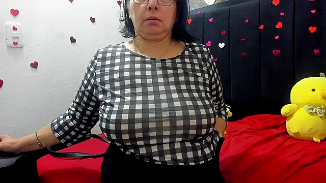 Evaaross_2345 live cam on StripChat