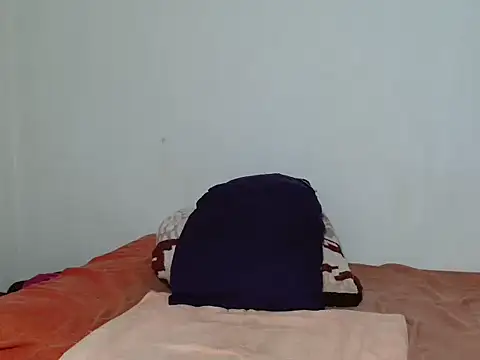 Feathergal69_ webcam