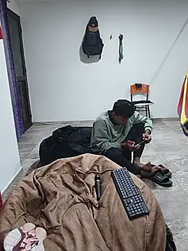 KratosAfroditacs live cam on StripChat