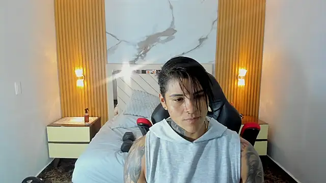 KAROLLJONES1 webcam