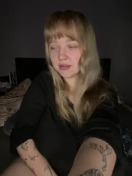 xxcocoaxx26 live cam on StripChat