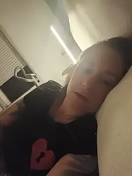ladydivine14 webcam