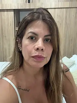 Valen_Milf4u webcam