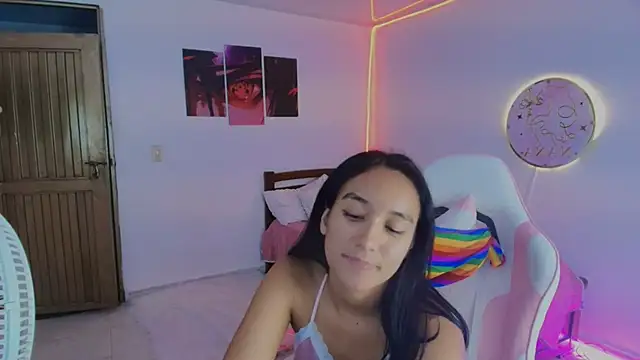Nanami_19 webcam