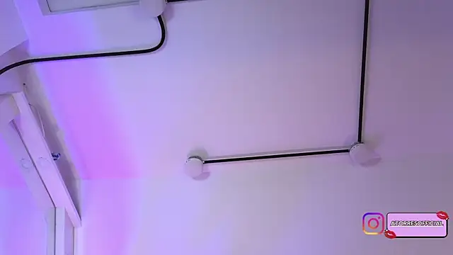 Angela_Torres_ webcam