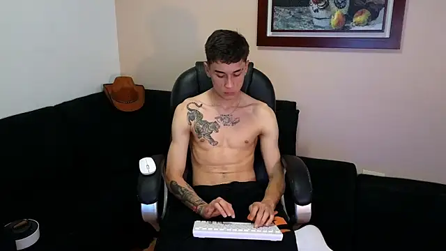 Derekswan live cam on StripChat