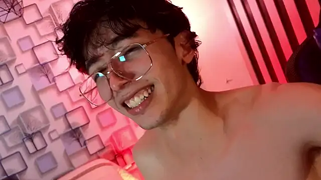 Twink_Sebas7 webcam