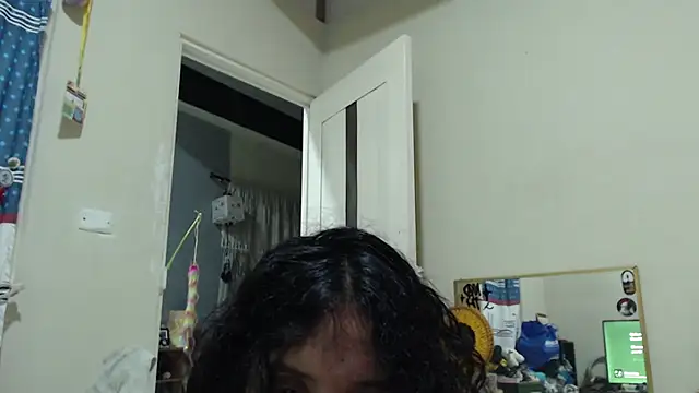 AlinaWoolf_ live cam on StripChat