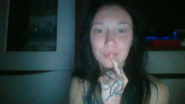 RussNocturnal webcam