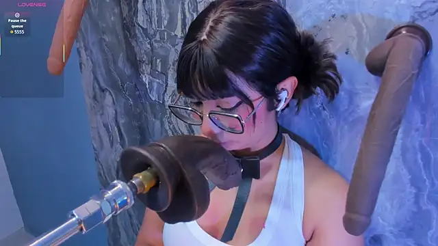 linda_sofi__ webcam