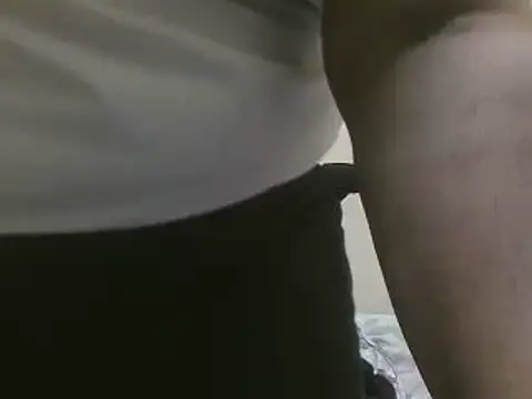 elpoop7305 live cam on StripChat