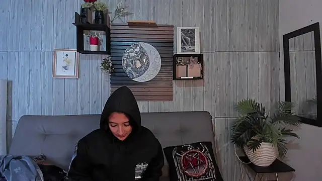 Alucarda666 webcam