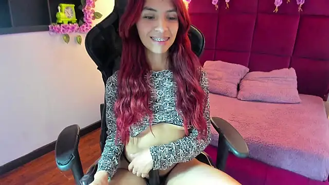 NinaaXXX_ webcam
