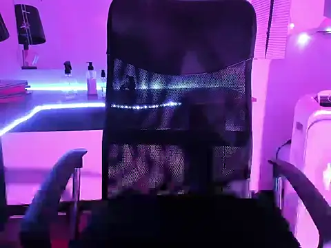 TattooedKlavel webcam