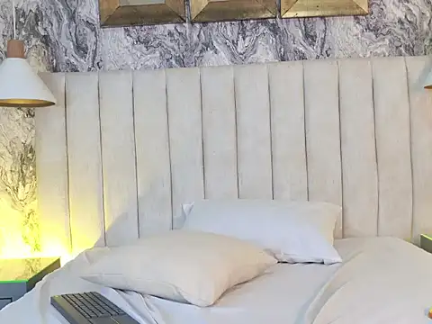 Lizz_Vega webcam