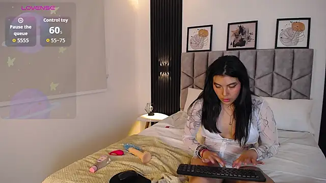 Bella_Cute_01 webcam