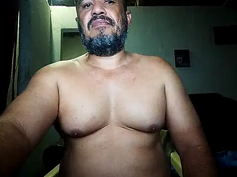 tarra122 live cam on StripChat