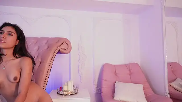 LucianaBlanco_ live cam on StripChat