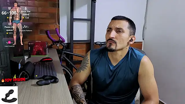 Marck_Muscle webcam