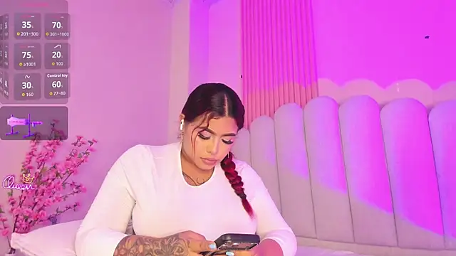 Zoe1_2 webcam