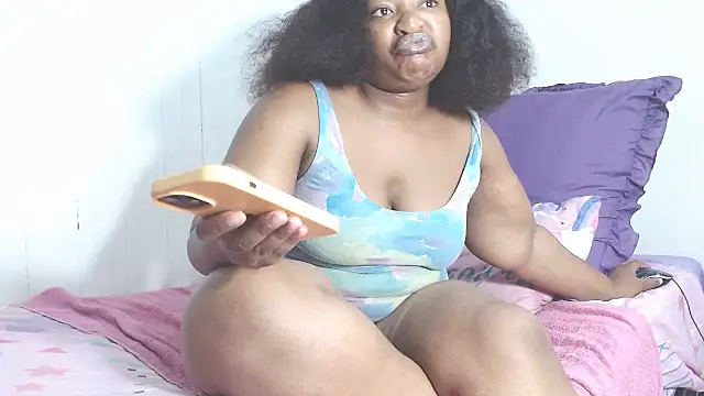 FunHotAssx97 webcam