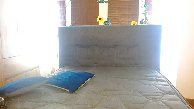 ivy_moons webcam
