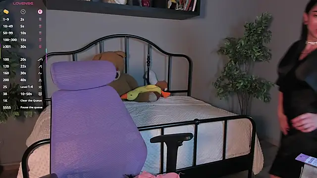 Emma_Lirys webcam