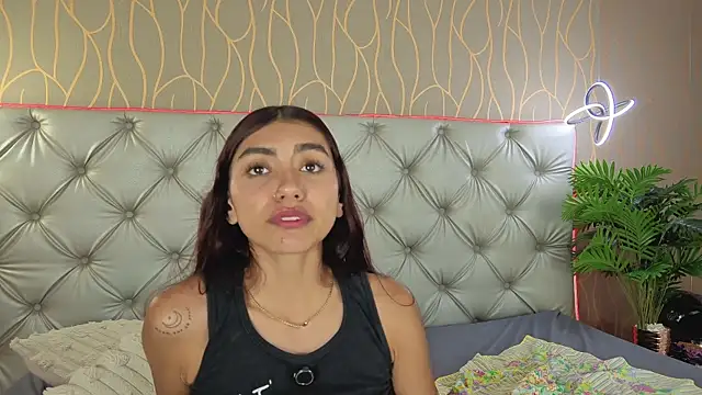 NatalyMary webcam