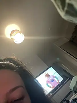 sexyBrunettex1 live cam on StripChat