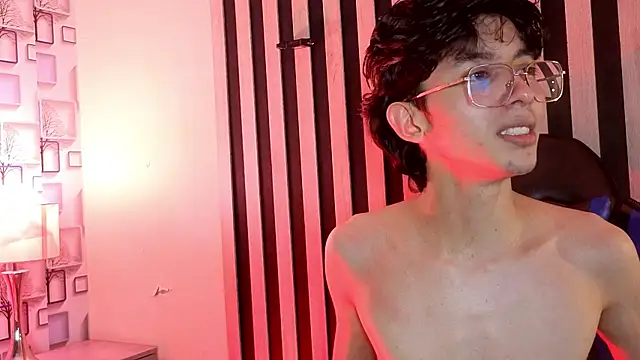 Twink_Sebas7 webcam