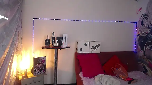 Lucia_evans22 webcam