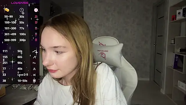 LeyaVoss webcam