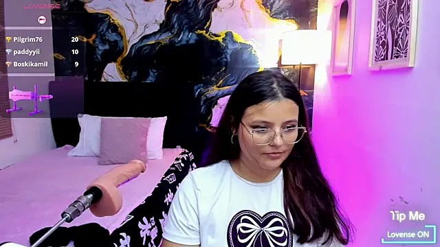 Miss_Kloee webcam